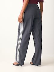 深灰色 - adidas Originals Tailored Trousers - 圖片 3，共 5
