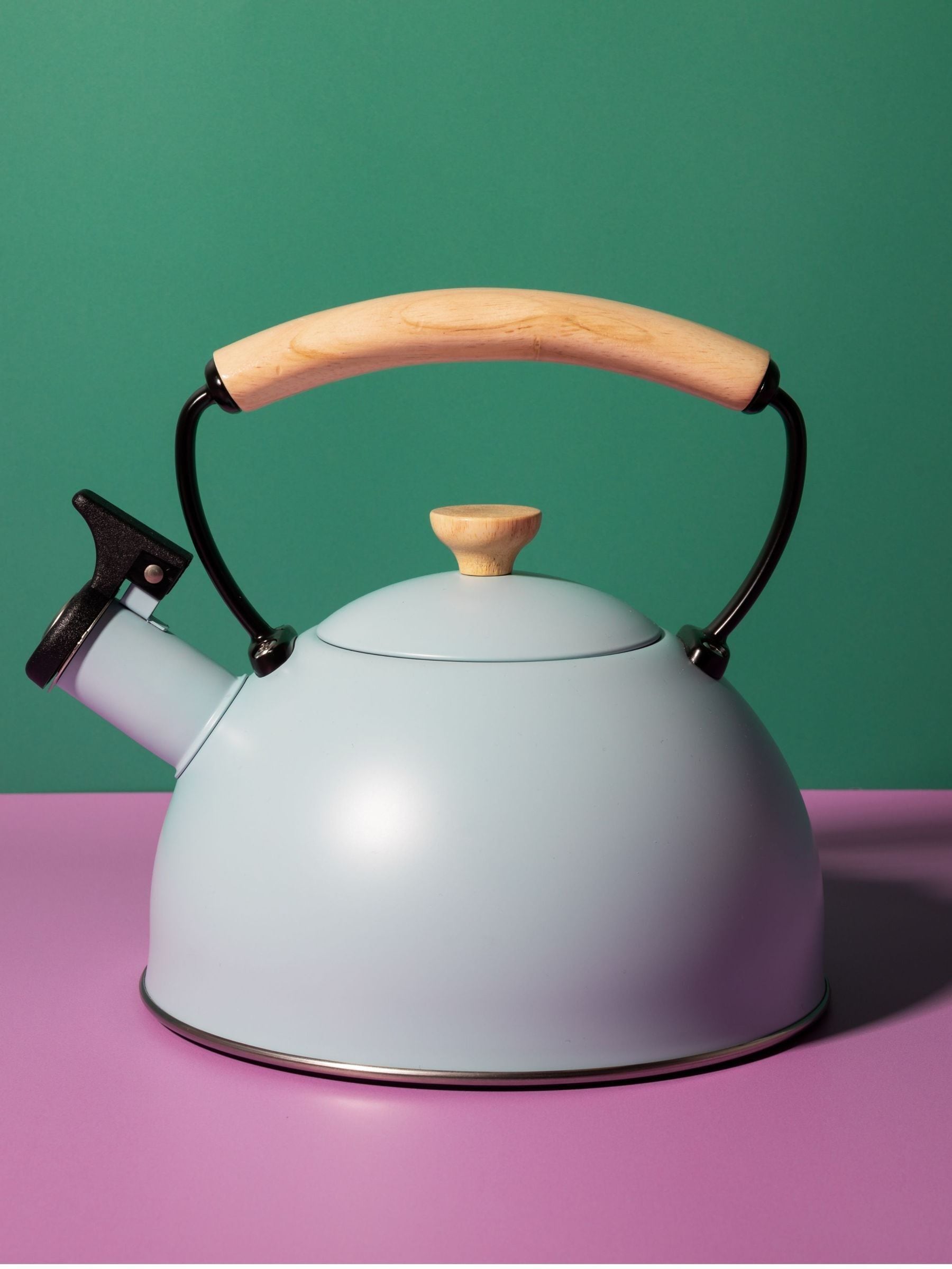 La Cafetière Whistling Kettle Sky Blue Colour With Heat Resistant Wooden Handle, - Image 4
