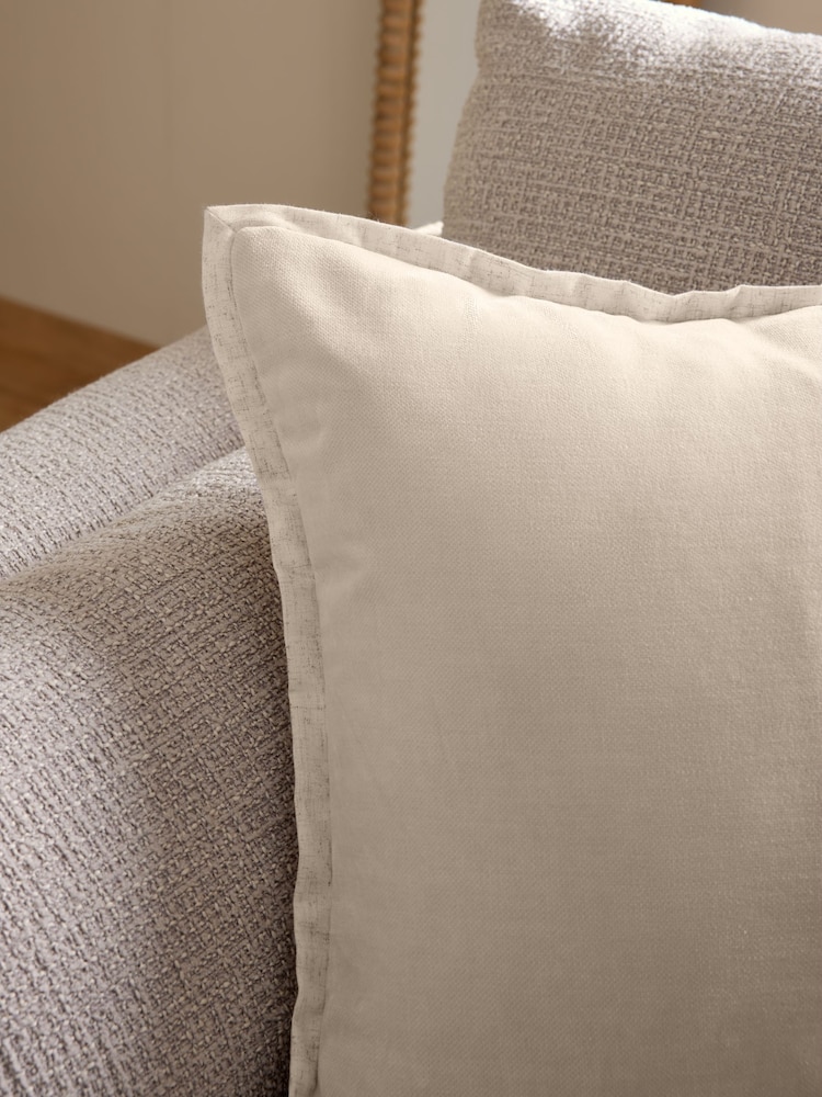 Loxley Cushion - Imagem 2 de 4 Loxley Cushion - Imagem 2 de 4