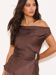 Lipsy Chocolate Brown Slash Neck Textured Satin Hardwear Detail Top - Image 2 of 5