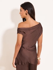 Lipsy Chocolate Brown Slash Neck Textured Satin Hardwear Detail Top - Image 5 of 5