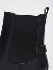 Qara - Lipsy Faux Suede Buckle Ankle Chelsea çəkmələr - 7şəkildən 7 şəkil