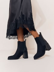 Lipsy Black Standard fit Faux Suede Mid Block Heel Pull On Chelsea Boots - Image 2 of 7