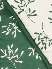 Premier Decorations Ltd 90cm Green Mistletoe Double Oven Gloves - Image 2 of 2