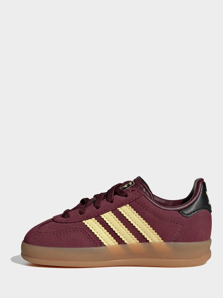 adidas Originals Red Gazelle Indoor Trainers - Image 2 of 9 adidas Originals Red Gazelle Indoor Trainers - Image 2 of 9
