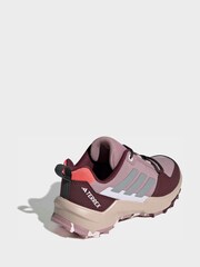 パープル - adidas Terrex Ax4r ハイキング キッズ スニーカー - 画像 4 / 9