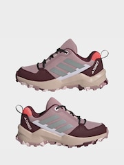 パープル - adidas Terrex Ax4r ハイキング キッズ スニーカー - 画像 5 / 9