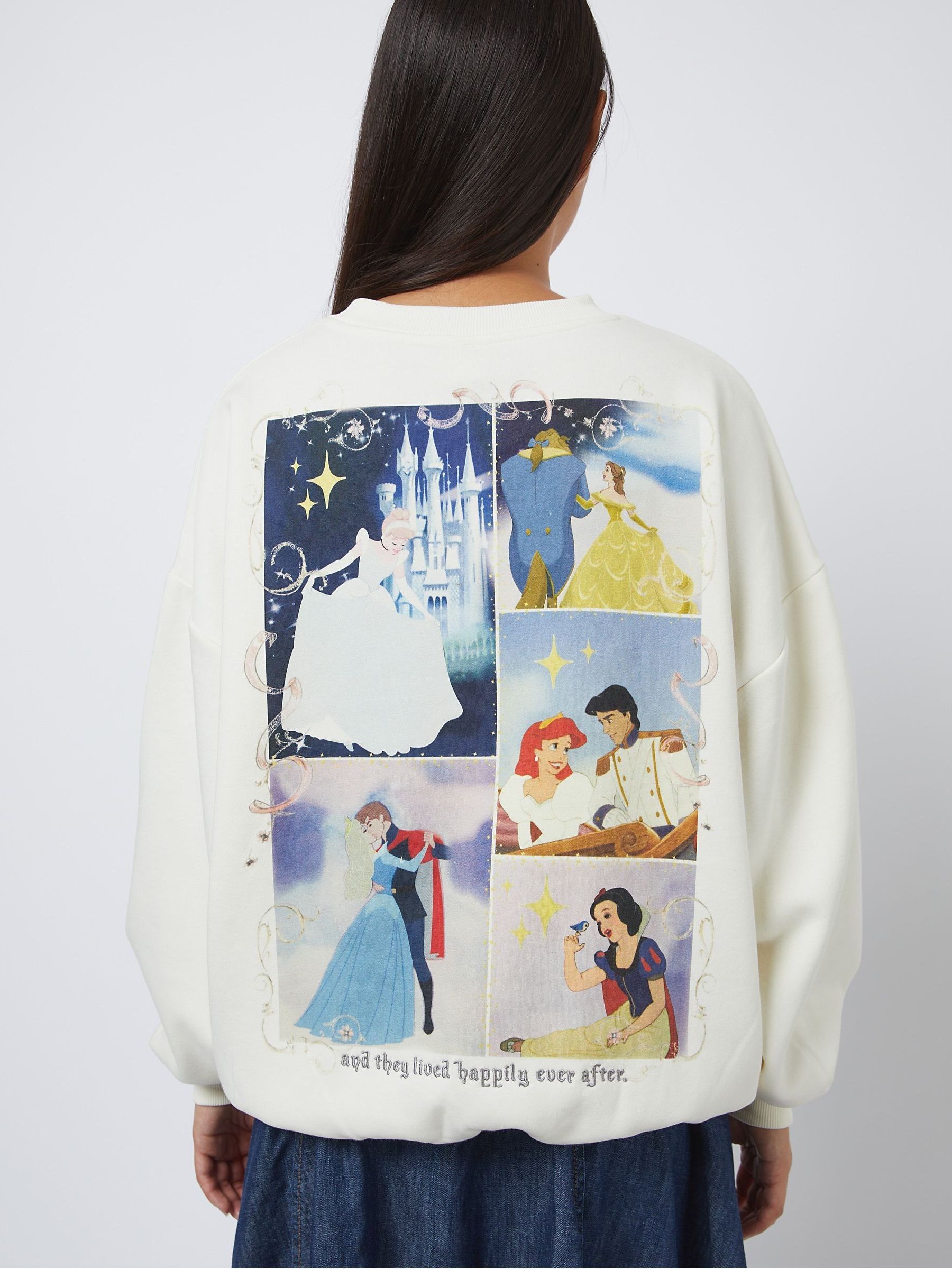 トップス AMERI DISNEY/VINTAGE POSTER SWEAT Buy Skinnydip Cream Disney Classics Poster Sweatshirt from the