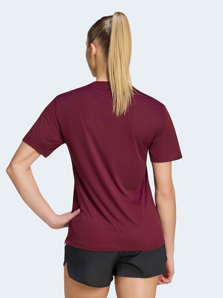 Καστανοκόκκινο - Κοντομάνικο μπλουζάκι adidas Run Essentials - Εικόνα 2 από 6