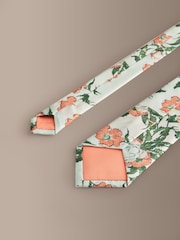 Green Silk Design Tie & Pocketsquare Set - Image 3 of 4