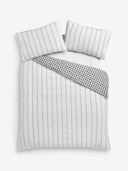Monochrome Gingham Heart Reversible Bed Set - Image 6 of 6
