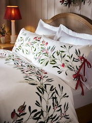 Natural 200TC Sateen Robins Christmas Duvet Cover And Pillowcase Set - Image 2 of 4