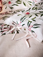 Natural 200TC Sateen Robins Christmas Duvet Cover And Pillowcase Set - Image 3 of 4