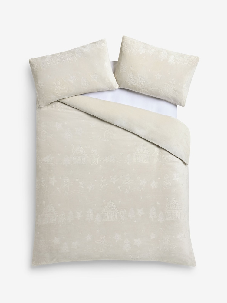 Natural Gingerbread House Christmas Fleece Duvet Cover and Pillowcase Set - Image 3 of 3 Natural Gingerbread House Christmas Fleece Duvet Cover and Pillowcase Set - Image 3 of 3