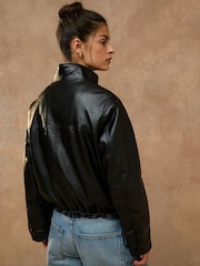 কালো - Funnel Neck Faux Leather Jacket - 8এর মধ্যে 4 ছবি