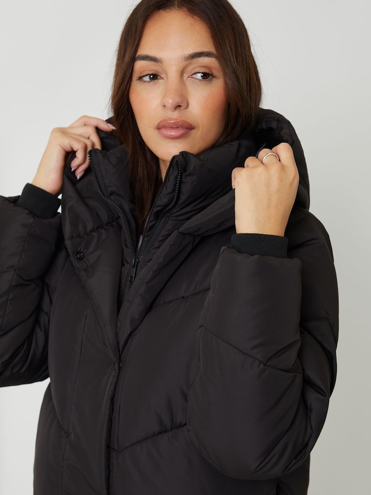 Threadbare Black Longline Wrap Hood Puffer Jacket - Image 2 of 6 Threadbare Black Longline Wrap Hood Puffer Jacket - Image 2 of 6