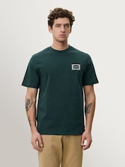Les Deux Pine Green Italian Graphic Print T-Shirt - Image 1 of 7