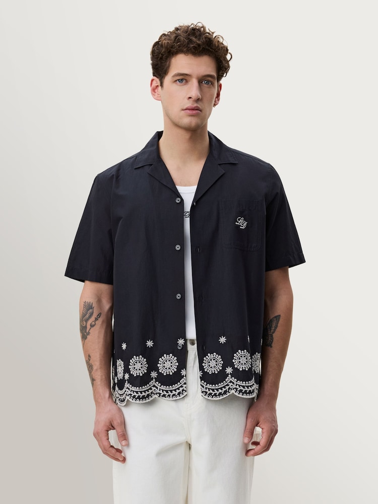 Les Deux Black Border Embroidery Short Sleeve Shirt - Image 1 of 7