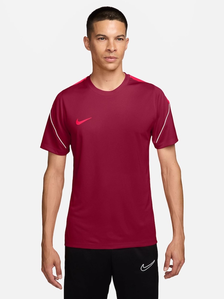 Team-Rot - Nike Strike Dri-FIT Trainings-T-Shirt - Bild 1 von 3 Team-Rot - Nike Strike Dri-FIT Trainings-T-Shirt - Bild 1 von 3