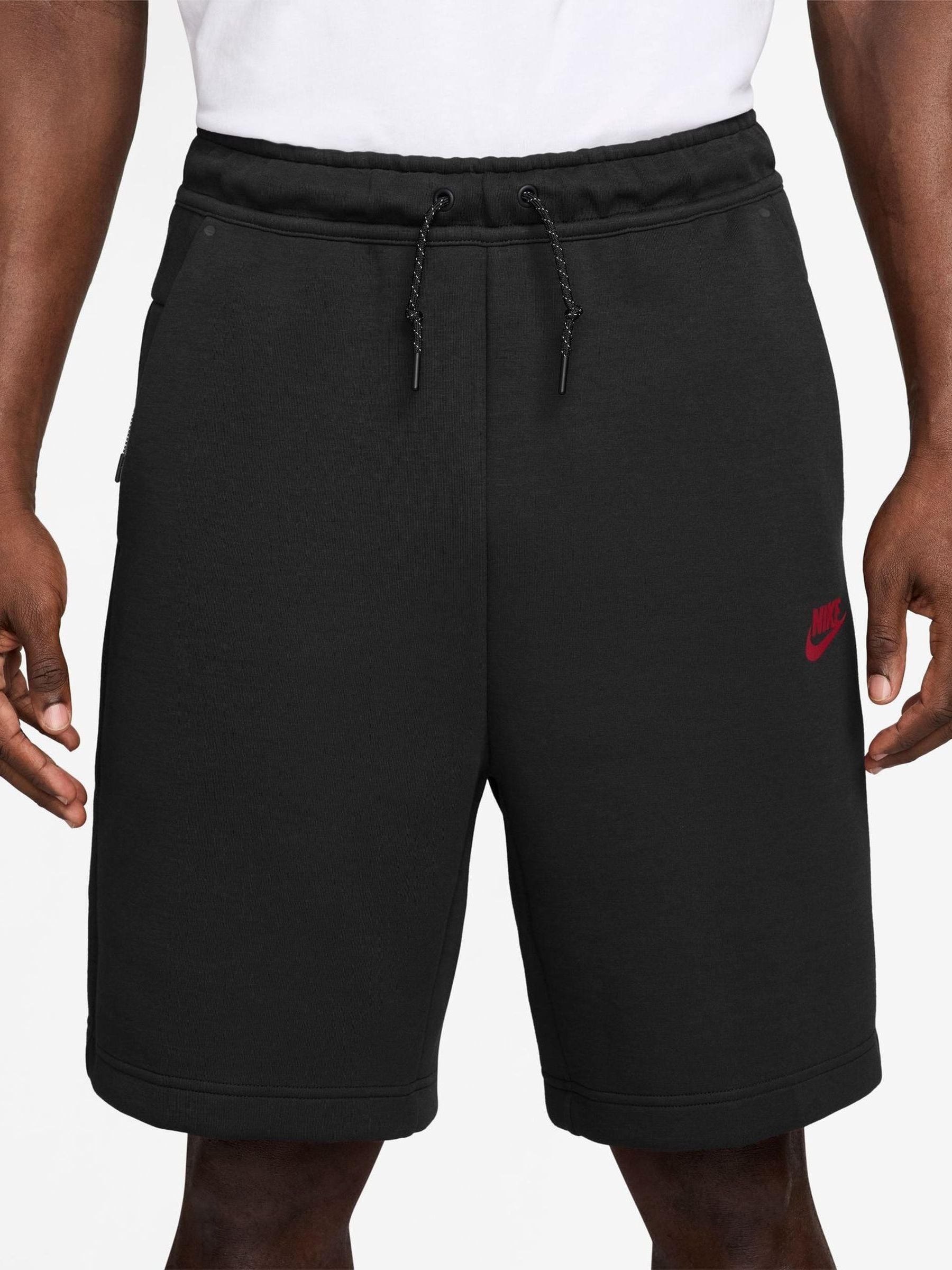 NIKE テックフリース ショートパンツ ブラック S Next：日本 Nike テック フリース ショートパンツ from Next Japan