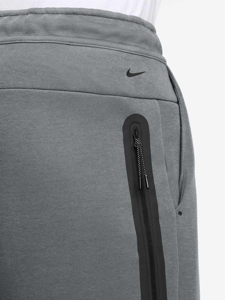 Nike Smokey Blue Tech Fleece Shorts - Image 4 of 4 Nike Smokey Blue Tech Fleece Shorts - Image 4 of 4