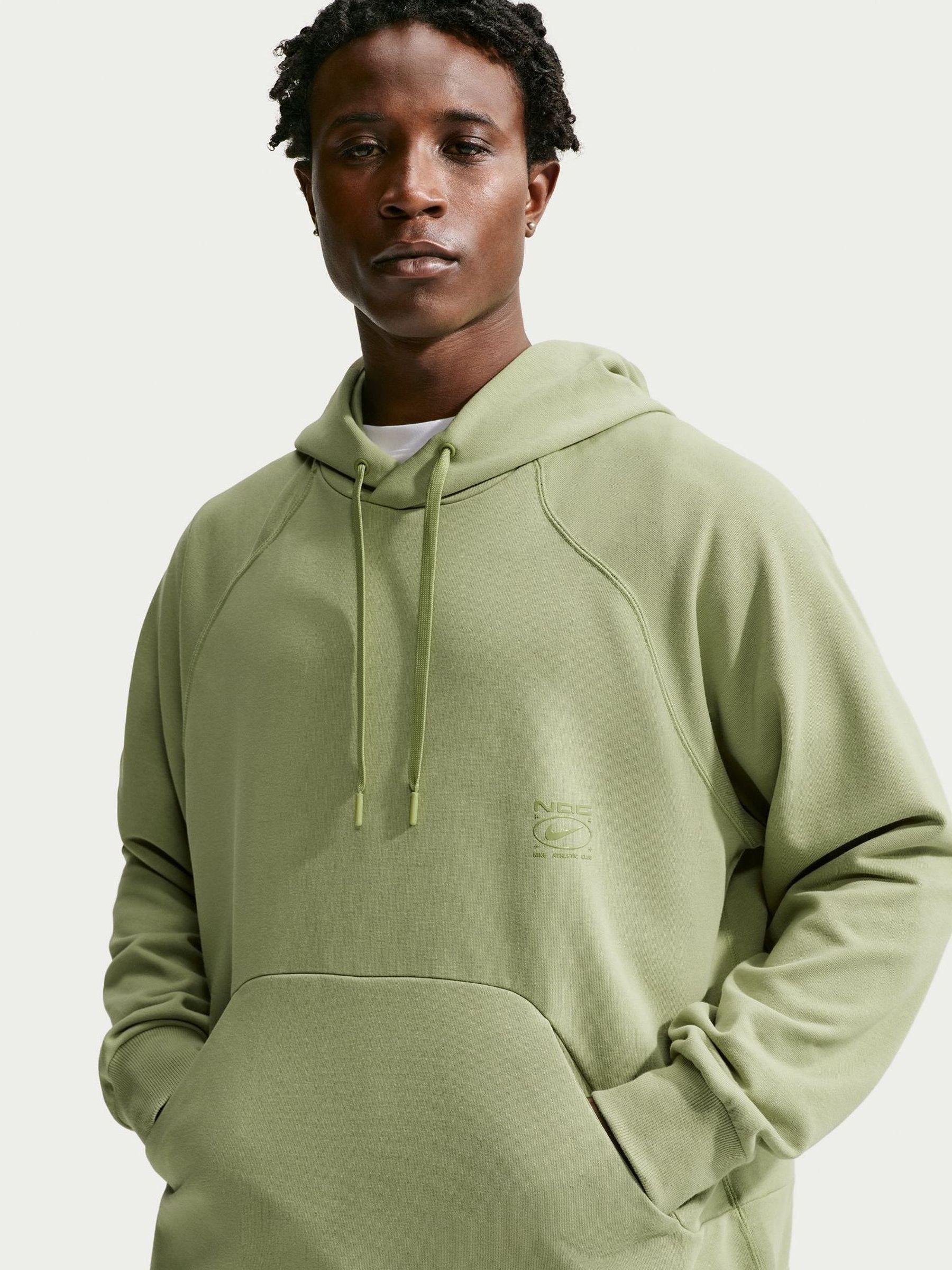 Next：日本 ダスティ オリーブグリーン - Nike オーバーサイズ Dri-FIT