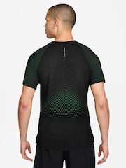 Nike Stride Aero-FIT Short-Sleeve Running Top - 3суретінің 2 суреті
