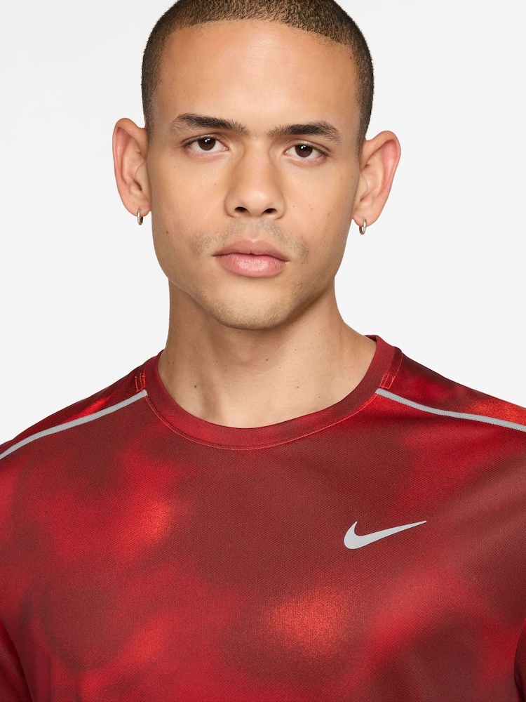 Nike Red Dri-FIT Miler Printed Running T-Shirt - Image 3 of 3