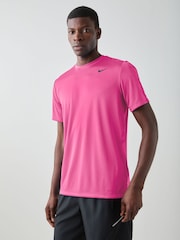 وردي فاقع - تيشيرت فليكس للأداء الرياضي Nike Dri-FIT - صورة 1 من 4