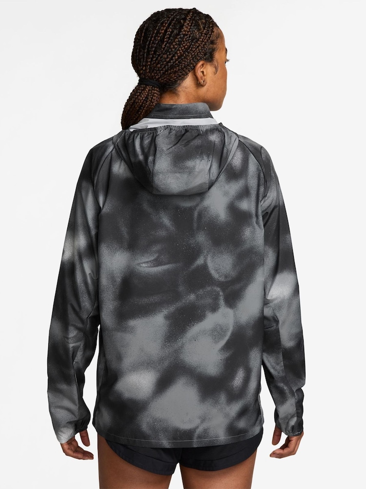 Nike Black Miler UV Repel Running Jacket - Image 2 of 3 Nike Black Miler UV Repel Running Jacket - Image 2 of 3