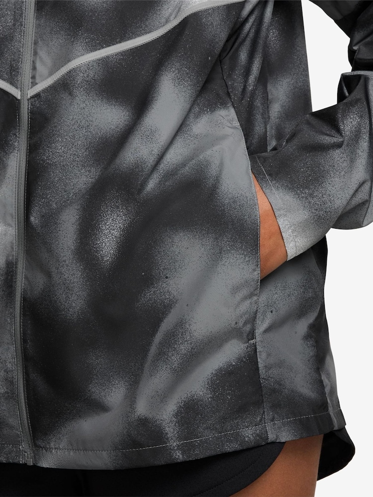 Nike Black Miler UV Repel Running Jacket - Image 3 of 3 Nike Black Miler UV Repel Running Jacket - Image 3 of 3