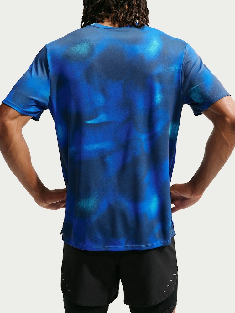 Nike Midnight Navy Dri-FIT Miler Printed Running T-Shirt - Image 5 of 5 Nike Midnight Navy Dri-FIT Miler Printed Running T-Shirt - Image 5 of 5