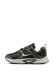 Nike Black/Spruce Green Junior V5 Runner Trainers - Image 6 of 8