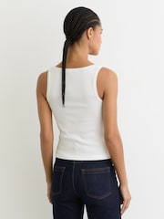 白色 - Reiss Riva Stretch-Cotton Ribbed Square-Neck Vest - 6的图像5｝