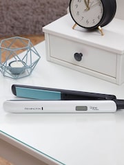 Remington Shine Therapy White Straightener - Image 3 of 5