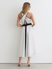Reiss Ivory/Black Nova Petite Contrast-Trim Cross-Back Midi Dress with Linen - Image 5 of 7