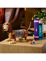 LEGO Toy Story Slinky Dog Bookends - Image 5 of 8