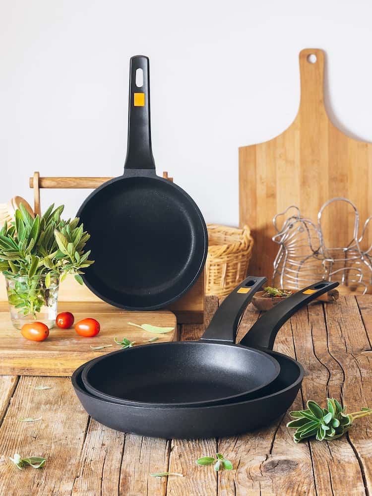 BRA Set of 3 Black Efficient Frying Pans - Image 2 of 4 BRA Set of 3 Black Efficient Frying Pans - Image 2 of 4