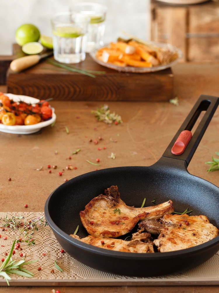 BRA Black Infinity Frying Pan 20cm - Image 3 of 3