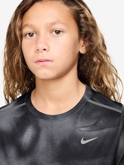Nike Miler Dri-FIT trumpų rankovių treniruočių marškinėliai - 3 paveikslėlis iš 3