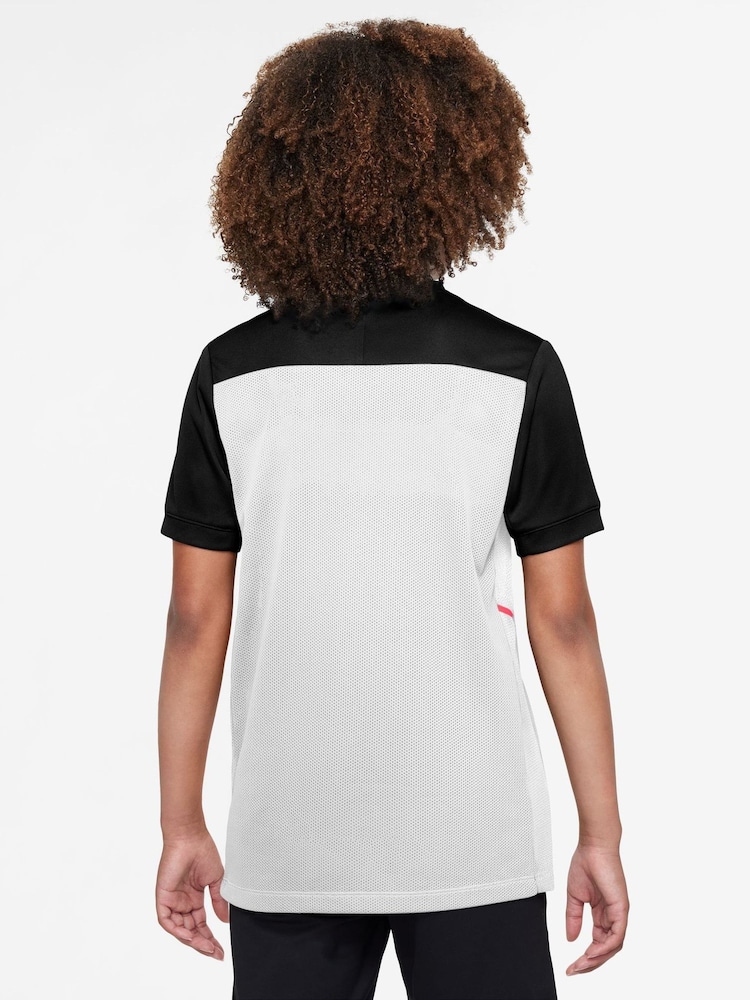 Nike White Academy Dri-FIT Football T-Shirt - Image 2 of 3 Nike White Academy Dri-FIT Football T-Shirt - Image 2 of 3