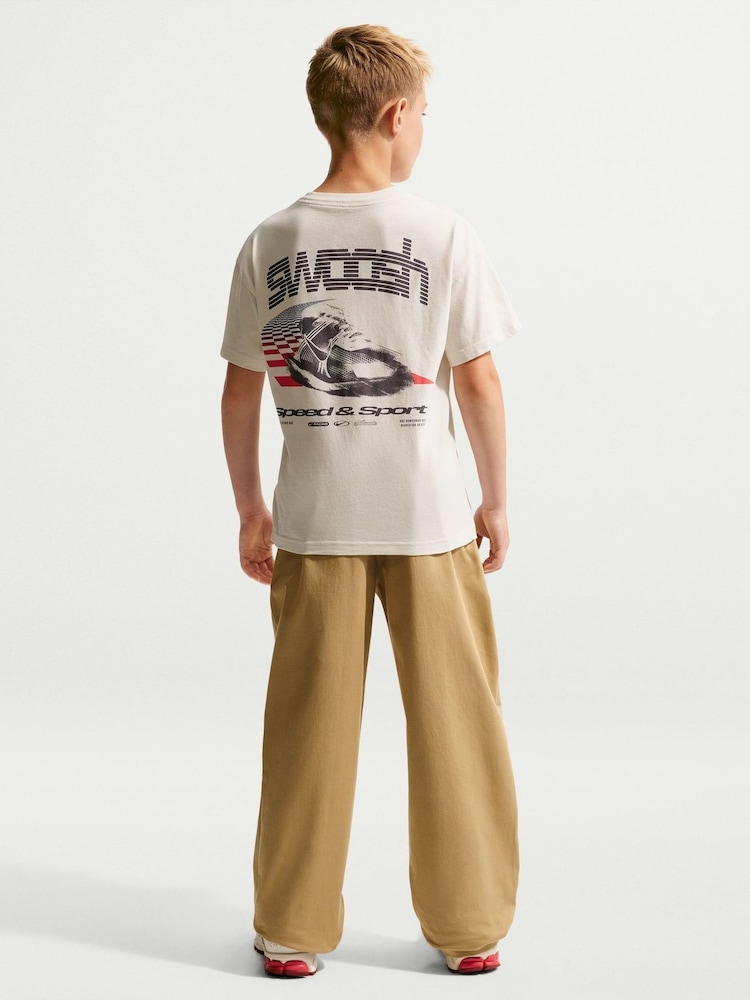 Nike Black Sportswear T-Shirt - Image 2 of 5 Nike Black Sportswear T-Shirt - Image 2 of 5