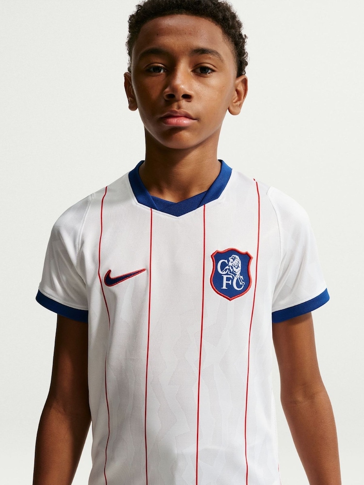 تيشرت لفريق Chelsea من Nike - صورة 1 من 8