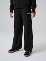 أسود - SmALLSAINTS Script Funnel Neck Sweatshirt and Wide Leg Joggers Set - Image 2 of 15