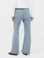 Gap Mid Rise Rigid Relaxed Flare Jeans - Bild 2 von 4
