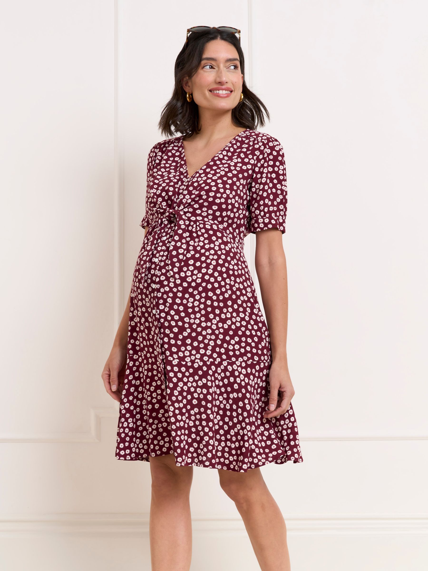 red polka dot maternity dress Fashionable and comfortable short sleeved polka dot chiffon maternity dress with straps