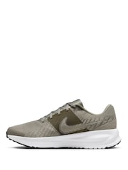 Nike Green Grey Run Defy Road Running Trainers - Image 4 of 10