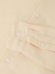 Reiss Buttermilk Yellow Ruban Linen Cutaway-Collar Regular-Fit Shirt - Image 8 of 8