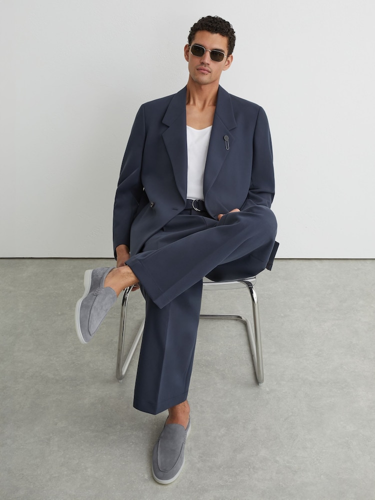 أزرق شاحب - حذاء شمواه سهل اللبس Kason من Reiss - صورة 1 من 5 أزرق شاحب - حذاء شمواه سهل اللبس Kason من Reiss - صورة 1 من 5