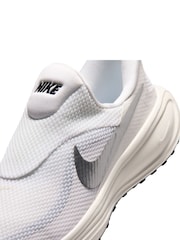 Սպիտակ կրեմ - Nike Revolution 8 Slip On Roads վազքի մարզակոշիկներ - Պատկեր 9 11-ից